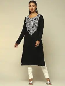 Rangriti Women Geometric Thread Work Kurta