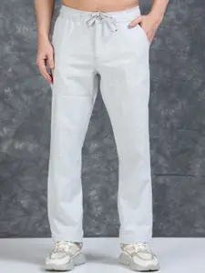 The Roadster Lifestyle Co Men Relaxed Fit Mid Rise Mid-Rise Trousers