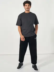 Styli Men Placement Graphic Print Oversized T-Shirt and Jogger Co-ords