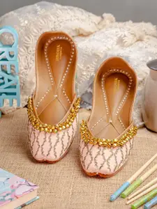 Anouk Women Ethnic Mojaris with Embroidered Flats