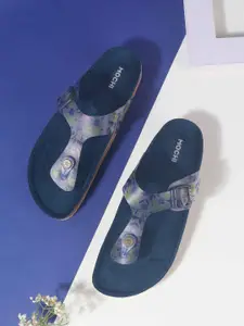 Mochi Women Printed T-Strap Flats