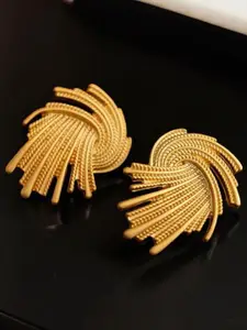 OOMPH Geometric Studs Earrings