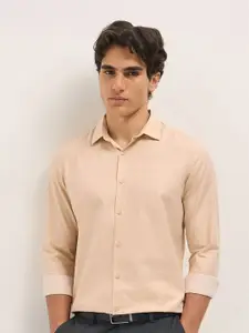 THE BEAR HOUSE Men Tailored Fit Opaque Formal Shirt