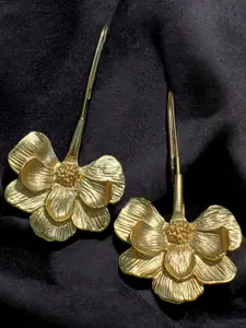 OOMPH Floral Drop Earrings