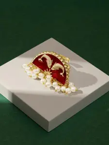 TEEJH Gold-Plated Pearl Beaded Adjustable Finger Ring