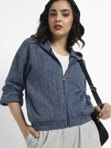 Campus Sutra Women Hooded Sweatshirt