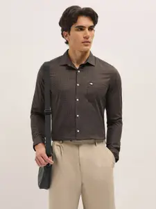 THE BEAR HOUSE Men Tailored Fit Polka Dot Opaque Printed Formal Shirt