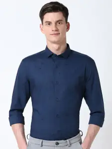 Peter England Men Slim Fit Opaque Printed Formal Shirt