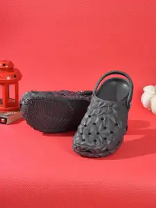 Smoothlite Men Rubber Self Design Clogs