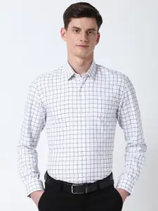 Peter England Men Slim Fit Opaque Checked Formal Shirt
