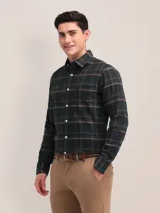 U.S. Polo Assn. Men Tailored Fit Opaque Checked Casual Shirt