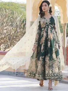 YOYO Fashion Women Floral Embroidered Georgette Kurta