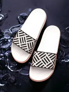 KAPYANSH Men Printed Flip Flop Sliders