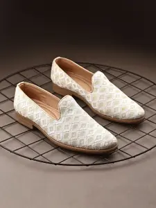 House of Pataudi Men Woven Design Slip On Mojaris
