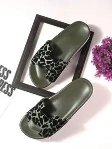 aadi Women Sliders