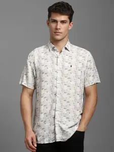 Louis Philippe Jeans Men Spread Collar Abstract Printed Slim Fit Casual Shirt