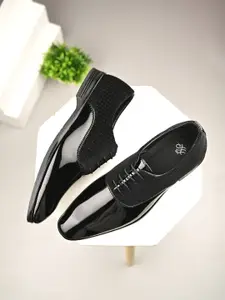 House Of Pataudi Men Faux Leather Formal Lace Up Derbys