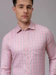 The Indian Garage Co. X Luxe Men Slim Fit Opaque Checked Formal Shirt
