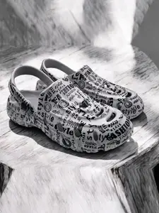 KAPYANSH Men Printed Rubber Clogs