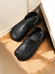 KAPYANSH Men Rubber Clogs Flip Flops