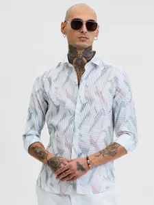 Snitch Men Smart Slim Fit Opaque Printed Casual Shirt
