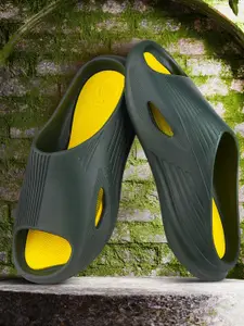 Bersache Men Classic Ultra Soft Technology Regular Sliders