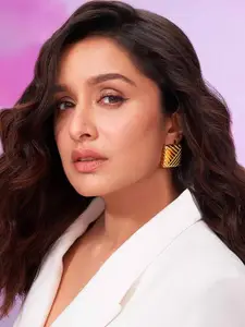 PALMONAS Classic Studs Earrings