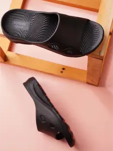 Slipover Men Flip Flops