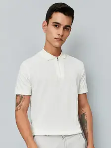 max Men Colourblocked Hooded Monochrome Pockets T-shirt