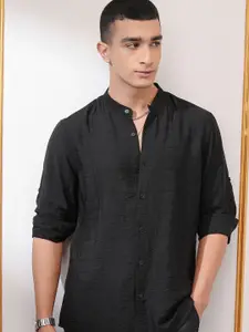 HIGHLANDER Men Opaque Checked Casual Shirt