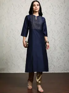 Vishudh Women Geometric Embroidered Kurta