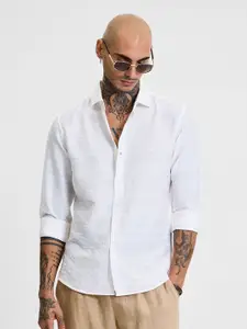 Snitch Men Smart Slim Fit Opaque Casual Shirt