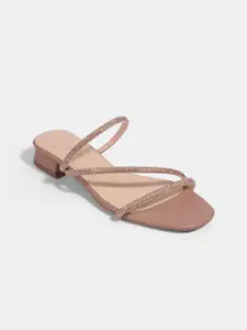 LEMON & PEPPER Women Embellished Party Block Sandals