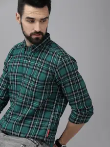 THE BEAR HOUSE Men Green & Black Slim Fit Checked Flannel Cotton Casual Shirt