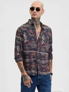 Snitch Men Smart Slim Fit Opaque Printed Casual Shirt