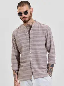 Snitch Men Smart Slim Fit Horizontal Stripes Opaque Striped Casual Shirt