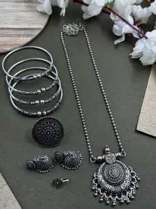 NAMAN ARTS Nidhi Silver-Plated Oxidised Necklace Jewellery Set