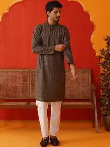 Jompers Men Floral Embroidered Regular Sequinned Kurta with Pyjamas