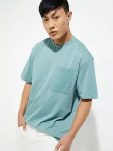 MAX URB_N Men Oversized Solid T-shirt