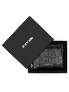 MIRAGGIO Lea Black Textured Wallet With Zipper Closure