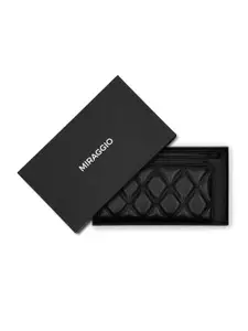 MIRAGGIO Amaya Black Wallet With Zipper Closure