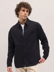 THE BEAR HOUSE Men Spread Collar Solid Relaxed Fit Casual Shirt