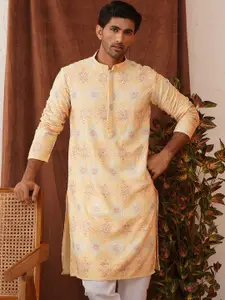 Jompers Men Geometric Embroidered Sequinned Kurta