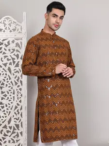 Jompers Men Geometric Embroidered Sequinned Kurta