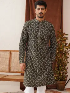 Jompers Men Geometric Embroidered Sequinned Kurta