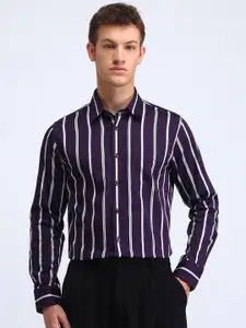 Flying Machine Men Manhattan Spread Collar Vertical Striped Cotton Slim Fit Formal Shirt