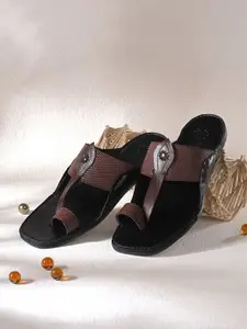 House of Pataudi Men Casual Slip On Kolhapuris