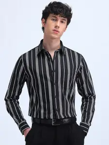 Flying Machine Men Manhattan Spread Collar Vertical Striped Cotton Slim Fit Formal Shirt