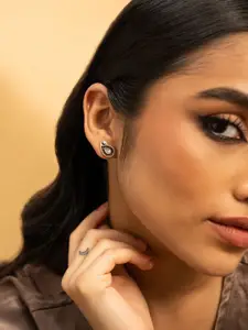 SHAYA Dheeme Dheeme 925 Sterling Silver Contemporary Stone Studded Oxidised Studs