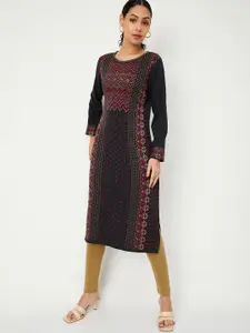 max Geometric Woven Design Round Neck Straight Kurta